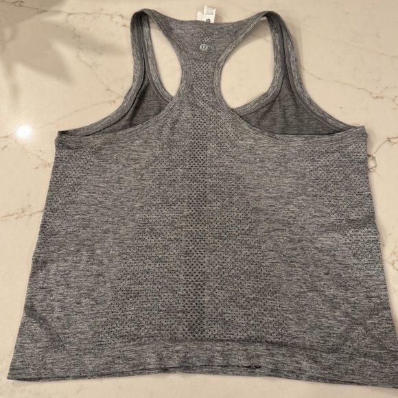 Lululemon Swiftly Tech Racerback Tank Top 2.0 *Waist Length Slate Grey Size 6 - Picture 6 of 7